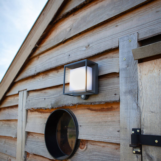 LED-solcellslampa Curtis med rörelsesensor