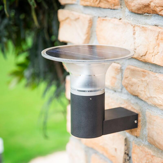 Helios PRO solcellsvägglampa